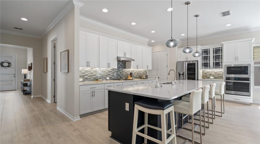 KISSIMMEE, Florida 34747, 3 Bedrooms Bedrooms, ,2 BathroomsBathrooms,Residential,For Sale,FOUR SEASONS,0,MFRO6392299