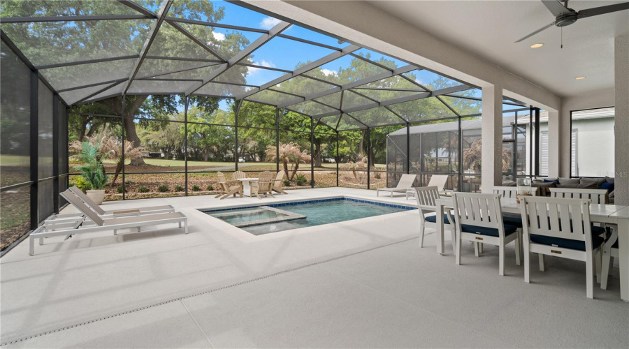 KISSIMMEE, Florida 34747, 3 Bedrooms Bedrooms, ,2 BathroomsBathrooms,Residential,For Sale,FOUR SEASONS,0,MFRO6392299