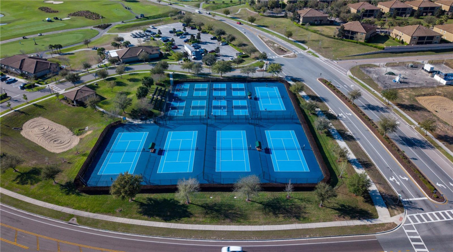 DAVENPORT, Florida 33896, 4 Bedrooms Bedrooms, ,3 BathroomsBathrooms,Residential,For Sale,PEBBLE BEACH,0,MFRO6387842