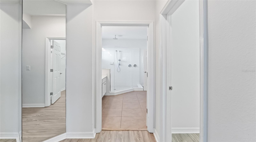 KISSIMMEE, Florida 34746, 8 Bedrooms Bedrooms, ,6 BathroomsBathrooms,Residential,For Sale,SHIVA LOOP,0,MFRO6392356