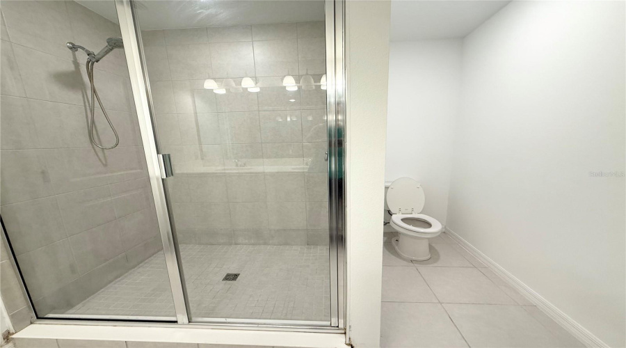 DAVENPORT, Florida 33896, 3 Bedrooms Bedrooms, ,2 BathroomsBathrooms,Residential,For Sale,DISCOVERY,0,MFRO6392544