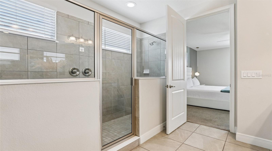 KISSIMMEE, Florida 34747, 5 Bedrooms Bedrooms, ,5 BathroomsBathrooms,Residential,For Sale,MARKER,0,MFRO6322229