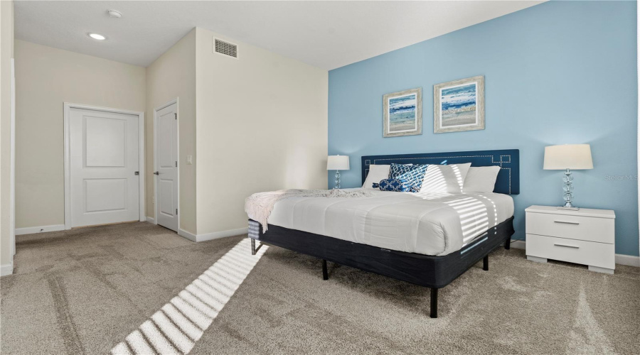 DAVENPORT, Florida 33896, 2 Bedrooms Bedrooms, ,2 BathroomsBathrooms,Residential,For Sale,OCEAN COURSE,0,MFRO6390911