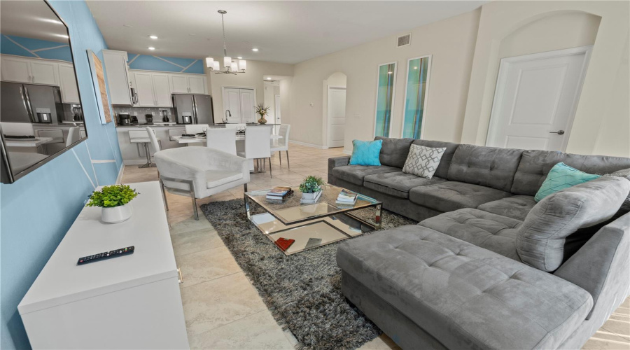 DAVENPORT, Florida 33896, 2 Bedrooms Bedrooms, ,2 BathroomsBathrooms,Residential,For Sale,OCEAN COURSE,0,MFRO6390911