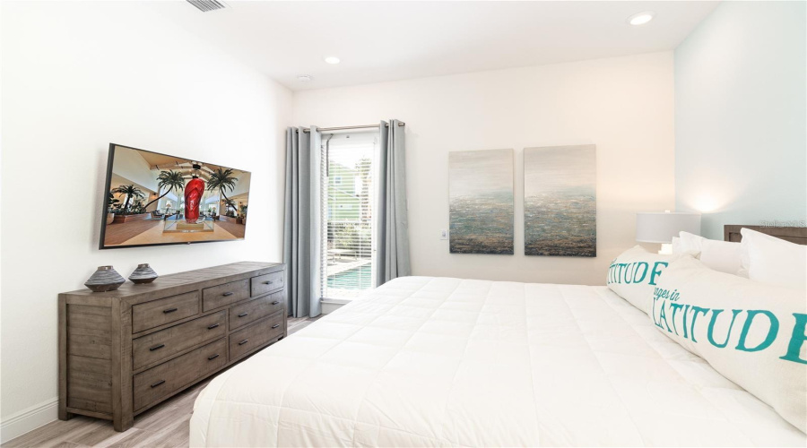 KISSIMMEE, Florida 34747, 2 Bedrooms Bedrooms, ,2 BathroomsBathrooms,Residential,For Sale,KNEE DEEP,0,MFRO6383023