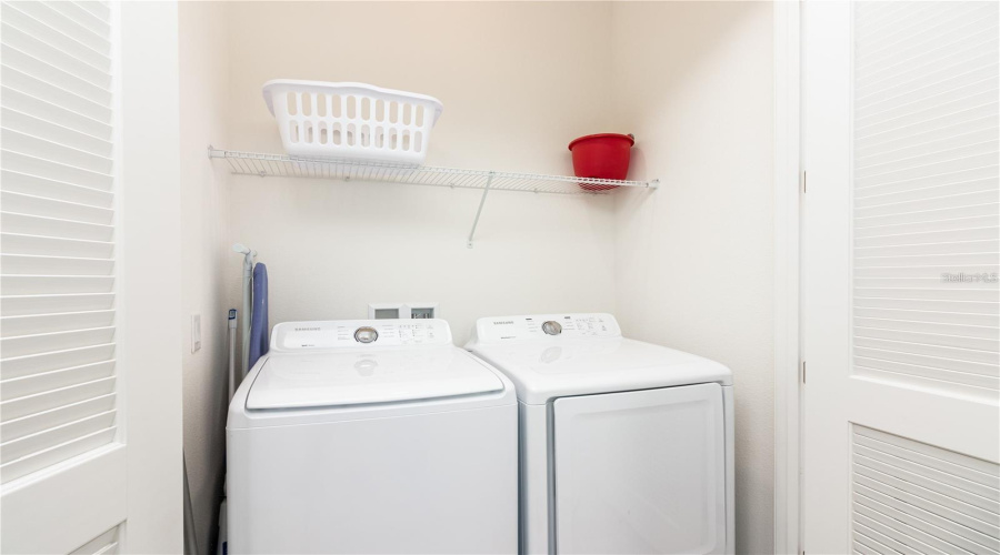 KISSIMMEE, Florida 34747, 2 Bedrooms Bedrooms, ,2 BathroomsBathrooms,Residential,For Sale,KNEE DEEP,0,MFRO6383023