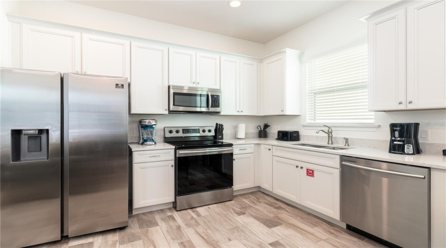 KISSIMMEE, Florida 34747, 2 Bedrooms Bedrooms, ,2 BathroomsBathrooms,Residential,For Sale,KNEE DEEP,0,MFRO6383023