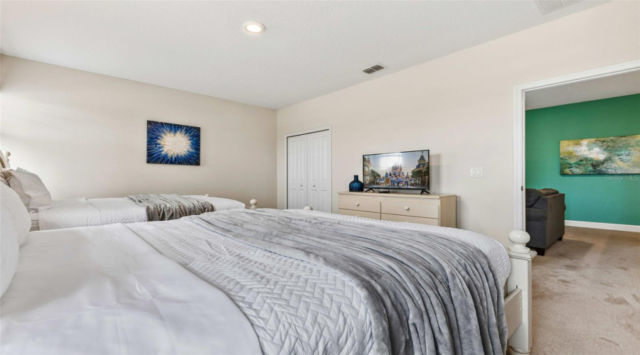 DAVENPORT, Florida 33896, 3 Bedrooms Bedrooms, ,2 BathroomsBathrooms,Residential,For Sale,CAPTIVA,0,MFRO6392429