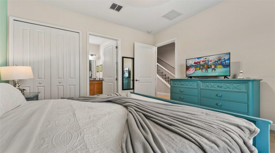 DAVENPORT, Florida 33896, 3 Bedrooms Bedrooms, ,2 BathroomsBathrooms,Residential,For Sale,CAPTIVA,0,MFRO6392429