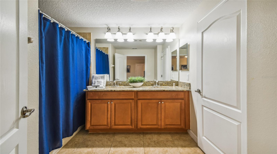 KISSIMMEE, Florida 34747, 4 Bedrooms Bedrooms, ,3 BathroomsBathrooms,Residential,For Sale,CANDY PALM,0,MFRO6391123