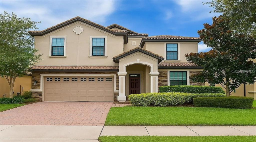 DAVENPORT, Florida 33896, 9 Bedrooms Bedrooms, ,5 BathroomsBathrooms,Residential,For Sale,SHADOW MOUNTAIN,0,MFRO6385091