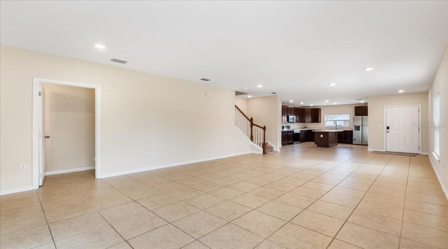 KISSIMMEE, Florida 34746, 3 Bedrooms Bedrooms, ,2 BathroomsBathrooms,Residential,For Sale,CORAL CASTLE,0,MFRO6390476