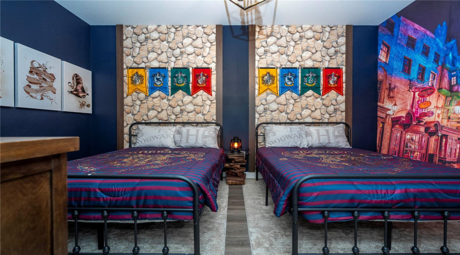 KISSIMMEE, Florida 34747, 5 Bedrooms Bedrooms, ,4 BathroomsBathrooms,Residential,For Sale,SANTORINI,0,MFRO6392039