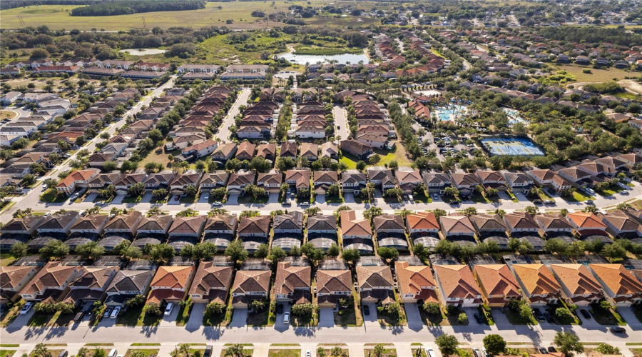 DAVENPORT, Florida 33837, 5 Bedrooms Bedrooms, ,4 BathroomsBathrooms,Residential,For Sale,WILDWOOD,0,MFRO6302043