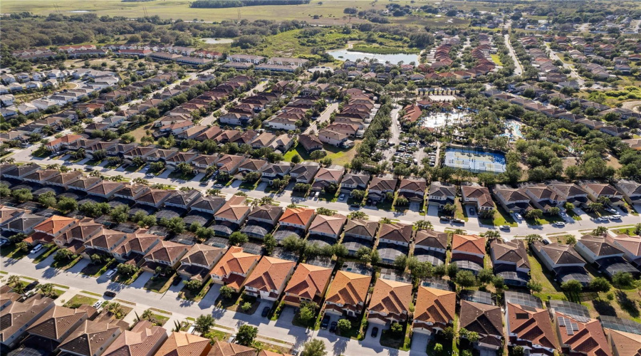 DAVENPORT, Florida 33837, 5 Bedrooms Bedrooms, ,4 BathroomsBathrooms,Residential,For Sale,WILDWOOD,0,MFRO6302043