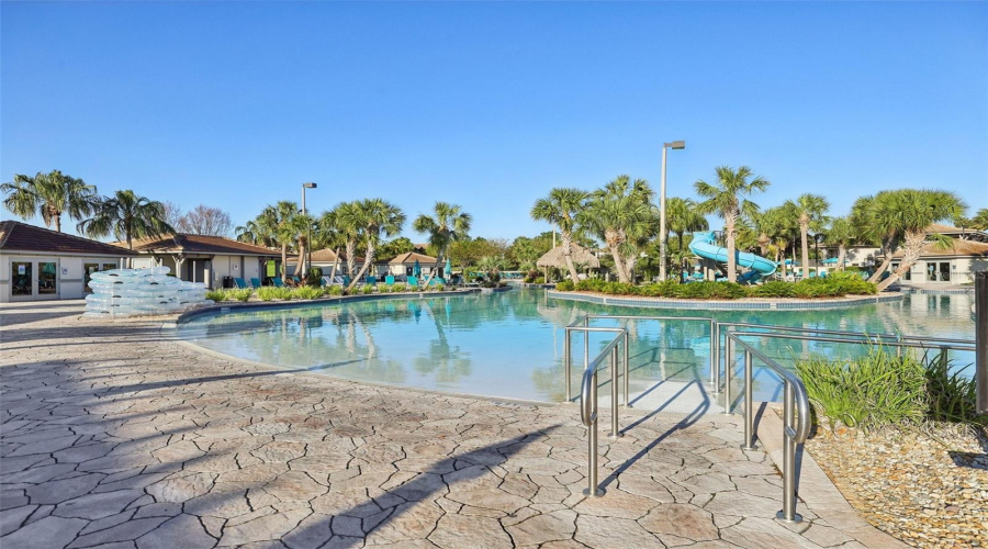 DAVENPORT, Florida 33896, 4 Bedrooms Bedrooms, ,3 BathroomsBathrooms,Residential,For Sale,STINGER,0,MFRO6391545