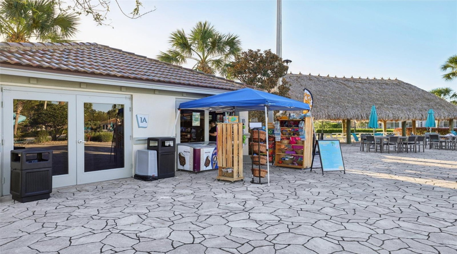 DAVENPORT, Florida 33896, 4 Bedrooms Bedrooms, ,3 BathroomsBathrooms,Residential,For Sale,STINGER,0,MFRO6391545