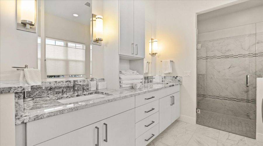 REUNION, Florida 34747, 5 Bedrooms Bedrooms, ,4 BathroomsBathrooms,Residential,For Sale,EXCITEMENT,0,MFRO6392786