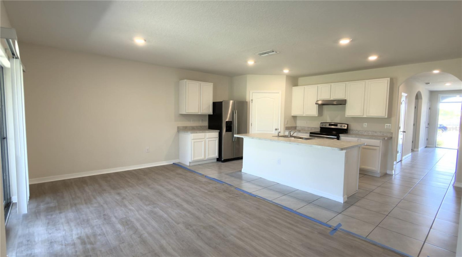 DAVENPORT, Florida 33837, 4 Bedrooms Bedrooms, ,2 BathroomsBathrooms,Residential,For Sale,REGENCY RIDGE,0,MFRO6392871