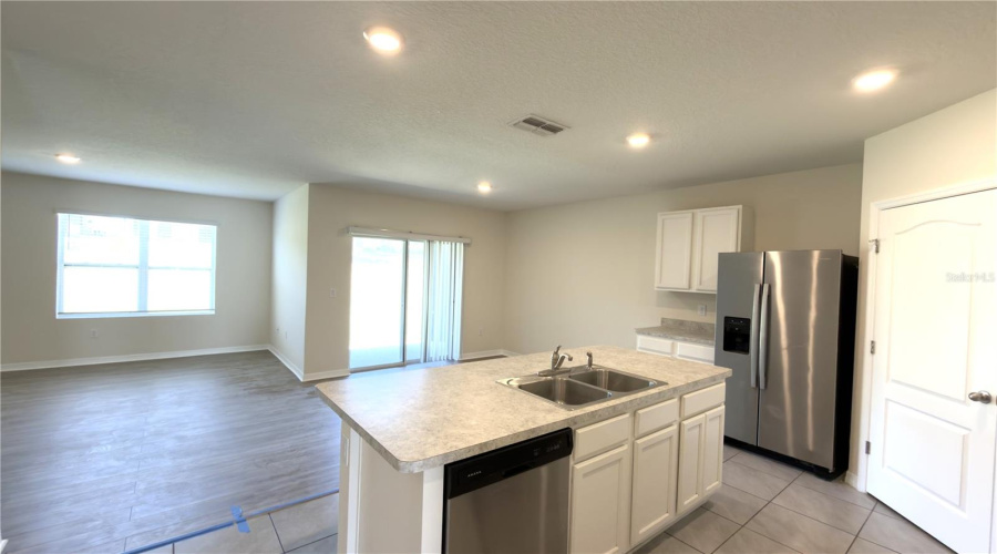 DAVENPORT, Florida 33837, 4 Bedrooms Bedrooms, ,2 BathroomsBathrooms,Residential,For Sale,REGENCY RIDGE,0,MFRO6392871
