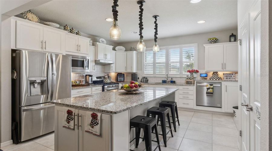 DAVENPORT, Florida 33837, 2 Bedrooms Bedrooms, ,2 BathroomsBathrooms,Residential,For Sale,CANTABRIA,0,MFRS5145740