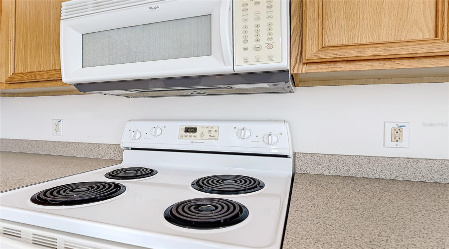 KISSIMMEE, Florida 34747, 6 Bedrooms Bedrooms, ,4 BathroomsBathrooms,Residential,For Sale,PALM HARBOR,0,MFRO6393044