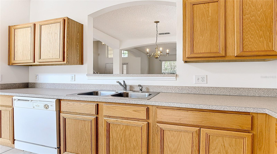 KISSIMMEE, Florida 34747, 6 Bedrooms Bedrooms, ,4 BathroomsBathrooms,Residential,For Sale,PALM HARBOR,0,MFRO6393044