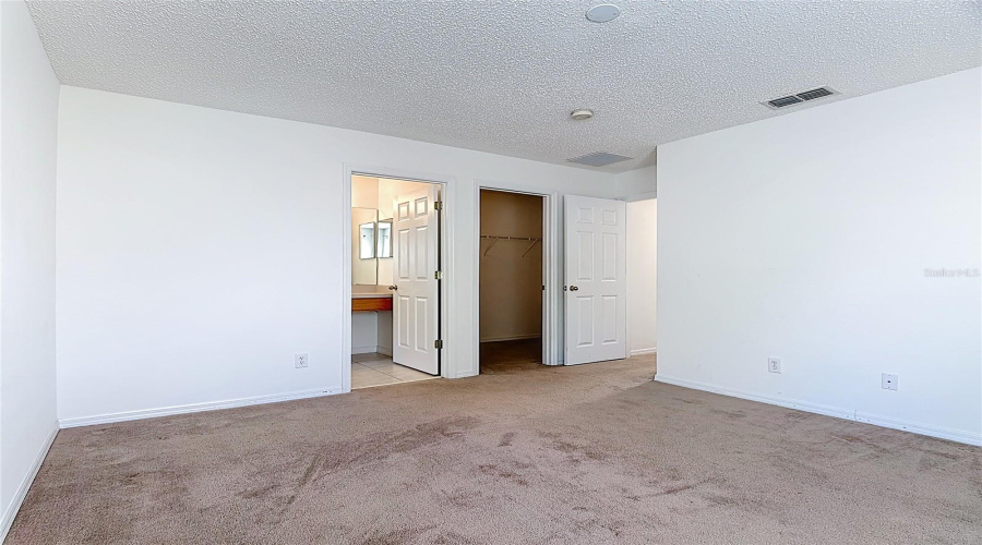 KISSIMMEE, Florida 34747, 6 Bedrooms Bedrooms, ,4 BathroomsBathrooms,Residential,For Sale,PALM HARBOR,0,MFRO6393044