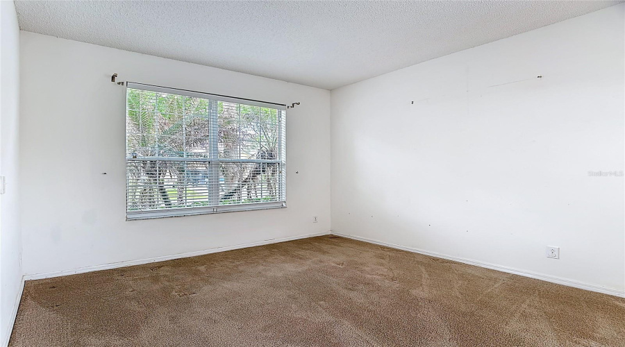 KISSIMMEE, Florida 34747, 6 Bedrooms Bedrooms, ,4 BathroomsBathrooms,Residential,For Sale,PALM HARBOR,0,MFRO6393044