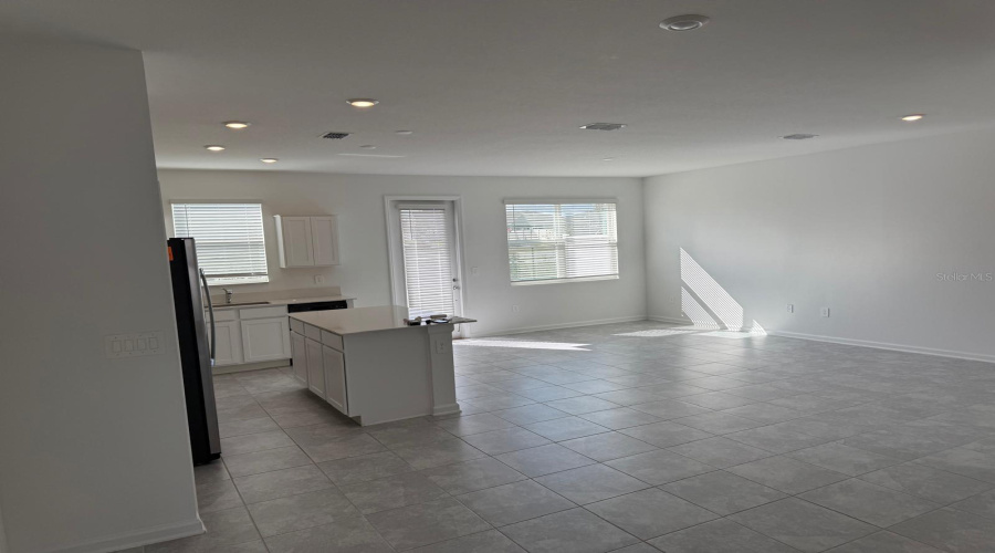 DAVENPORT, Florida 33896, 3 Bedrooms Bedrooms, ,2 BathroomsBathrooms,Residential,For Sale,BOGEY,0,MFRO6392785