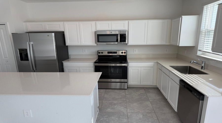 DAVENPORT, Florida 33896, 3 Bedrooms Bedrooms, ,2 BathroomsBathrooms,Residential,For Sale,BOGEY,0,MFRO6392785