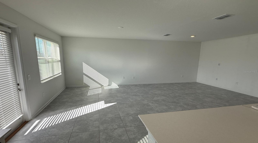 DAVENPORT, Florida 33896, 3 Bedrooms Bedrooms, ,2 BathroomsBathrooms,Residential,For Sale,BOGEY,0,MFRO6392785