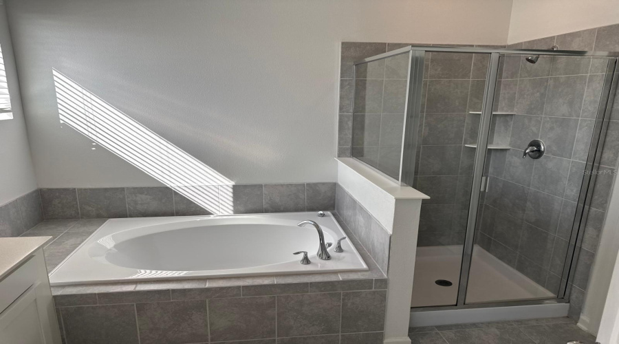 DAVENPORT, Florida 33896, 3 Bedrooms Bedrooms, ,2 BathroomsBathrooms,Residential,For Sale,BOGEY,0,MFRO6392785