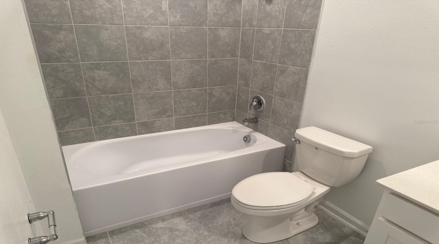 DAVENPORT, Florida 33896, 3 Bedrooms Bedrooms, ,2 BathroomsBathrooms,Residential,For Sale,BOGEY,0,MFRO6392785