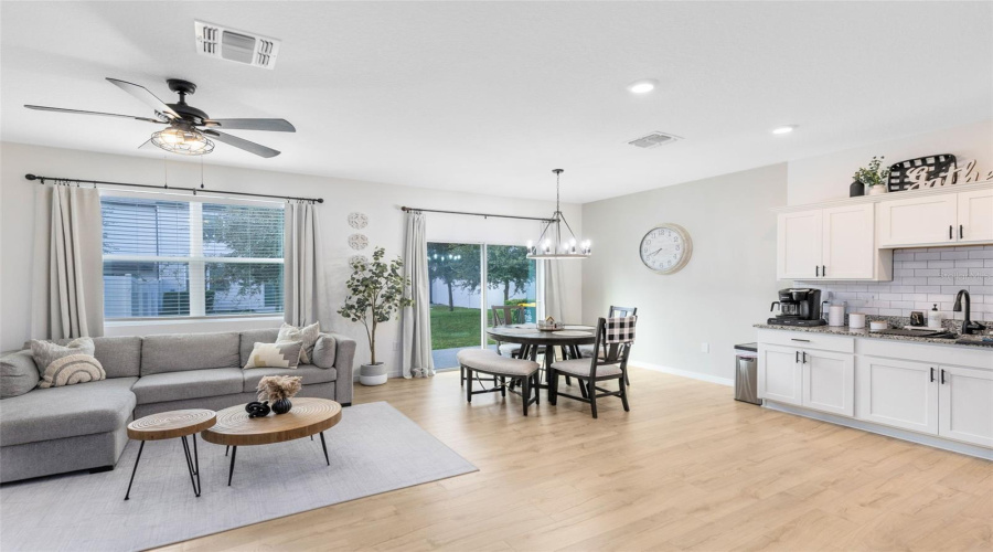 DAVENPORT, Florida 33837, 3 Bedrooms Bedrooms, ,2 BathroomsBathrooms,Residential,For Sale,MADISON,0,MFRS5144426