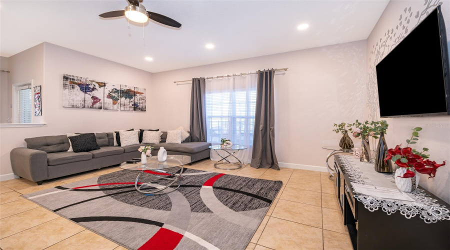 KISSIMMEE, Florida 34747, 5 Bedrooms Bedrooms, ,4 BathroomsBathrooms,Residential,For Sale,CANDY PALM,0,MFRS5146382