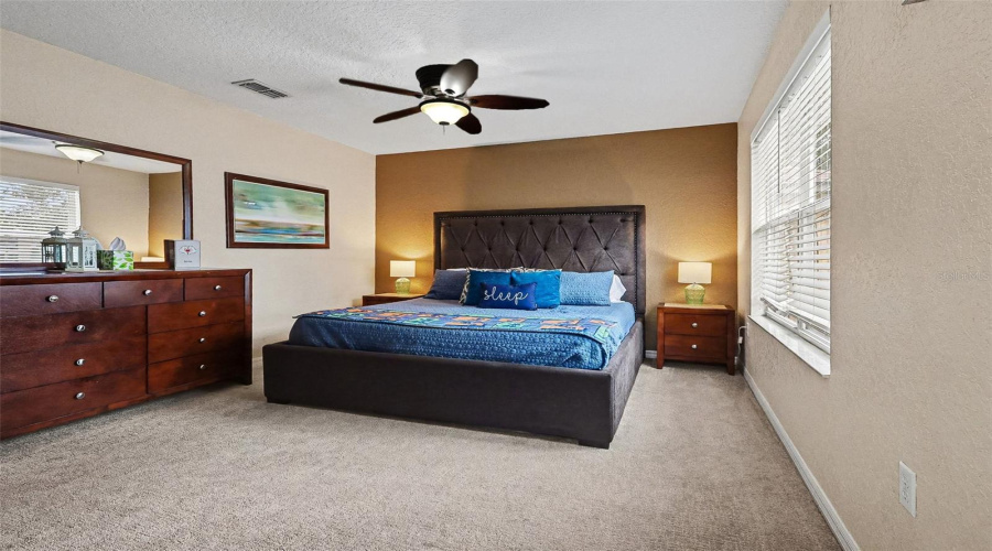 DAVENPORT, Florida 33897, 4 Bedrooms Bedrooms, ,3 BathroomsBathrooms,Residential,For Sale,VERONA,0,MFRO6391465