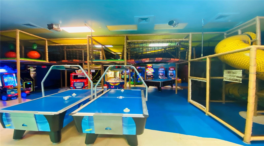 DAVENPORT, Florida 33897, 4 Bedrooms Bedrooms, ,3 BathroomsBathrooms,Residential,For Sale,VERONA,0,MFRO6391465