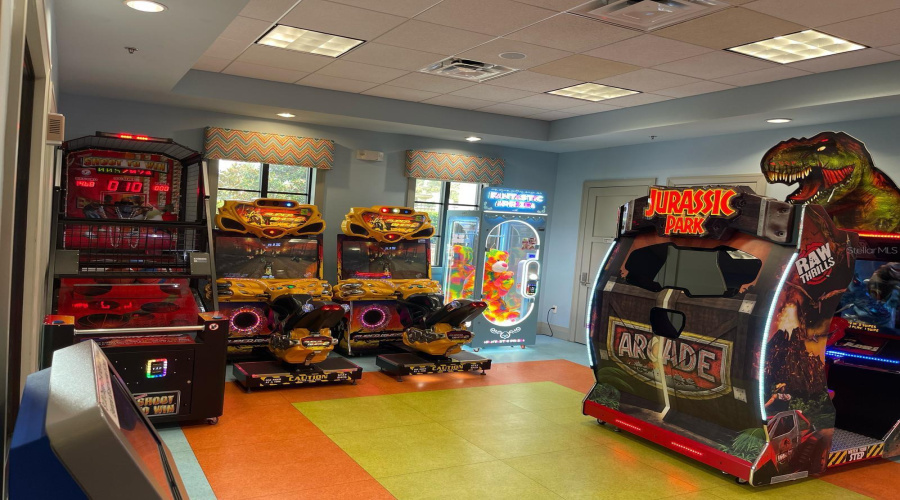 DAVENPORT, Florida 33896, 4 Bedrooms Bedrooms, ,3 BathroomsBathrooms,Residential,For Sale,SANDBAGGER,0,MFRS5146323