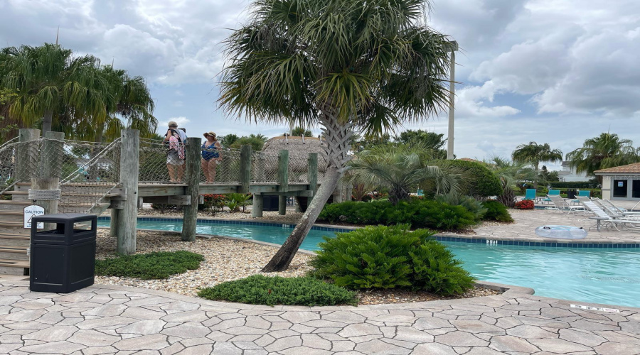 DAVENPORT, Florida 33896, 4 Bedrooms Bedrooms, ,3 BathroomsBathrooms,Residential,For Sale,SANDBAGGER,0,MFRS5146323