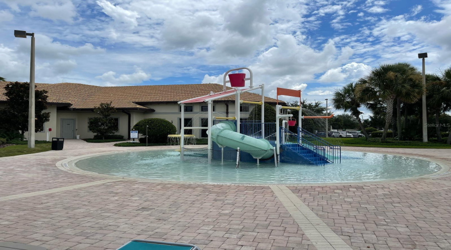 DAVENPORT, Florida 33896, 4 Bedrooms Bedrooms, ,3 BathroomsBathrooms,Residential,For Sale,SANDBAGGER,0,MFRS5146323