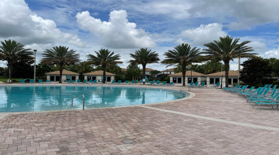 DAVENPORT, Florida 33896, 4 Bedrooms Bedrooms, ,3 BathroomsBathrooms,Residential,For Sale,SANDBAGGER,0,MFRS5146323