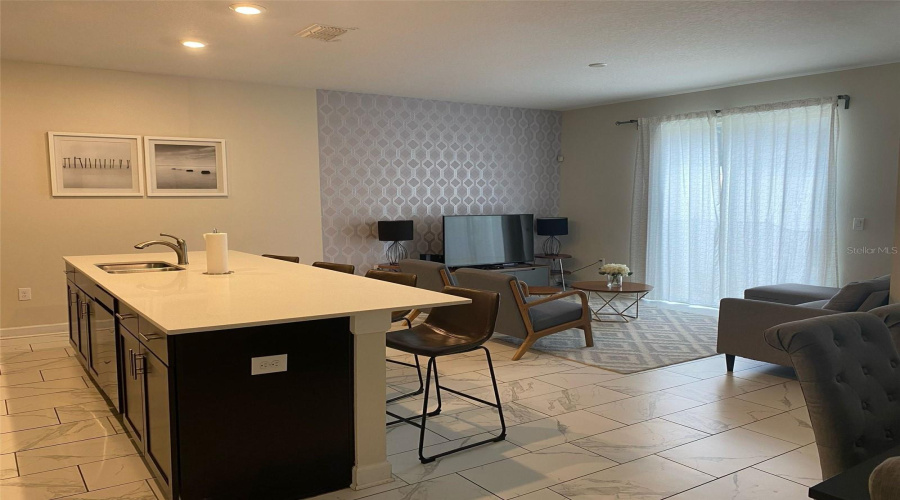 DAVENPORT, Florida 33896, 4 Bedrooms Bedrooms, ,3 BathroomsBathrooms,Residential,For Sale,SANDBAGGER,0,MFRS5146323