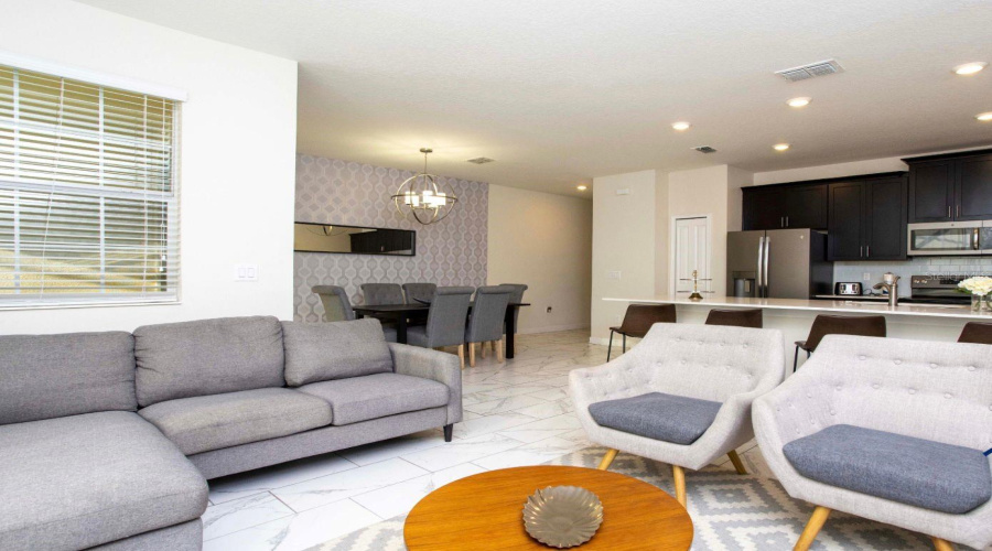 DAVENPORT, Florida 33896, 4 Bedrooms Bedrooms, ,3 BathroomsBathrooms,Residential,For Sale,SANDBAGGER,0,MFRS5146323