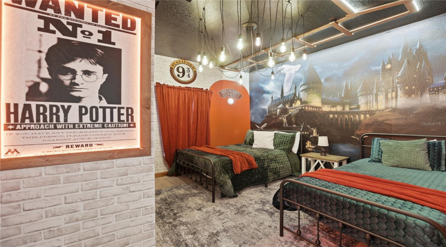 DAVENPORT, Florida 33896, 5 Bedrooms Bedrooms, ,4 BathroomsBathrooms,Residential,For Sale,MOON VALLEY,0,MFRO6307337