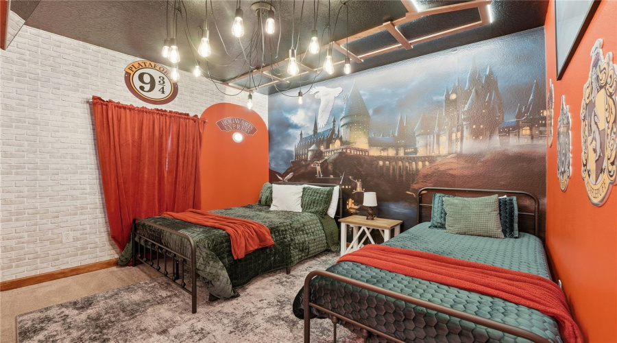 DAVENPORT, Florida 33896, 5 Bedrooms Bedrooms, ,4 BathroomsBathrooms,Residential,For Sale,MOON VALLEY,0,MFRO6307337