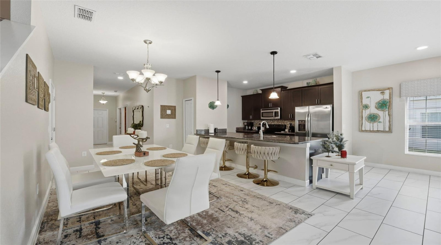 DAVENPORT, Florida 33896, 5 Bedrooms Bedrooms, ,4 BathroomsBathrooms,Residential,For Sale,MOON VALLEY,0,MFRO6307337