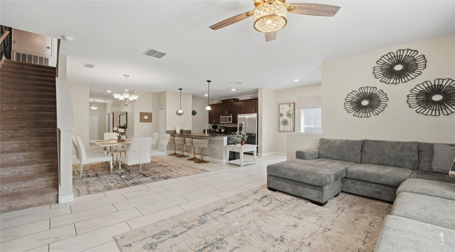 DAVENPORT, Florida 33896, 5 Bedrooms Bedrooms, ,4 BathroomsBathrooms,Residential,For Sale,MOON VALLEY,0,MFRO6307337