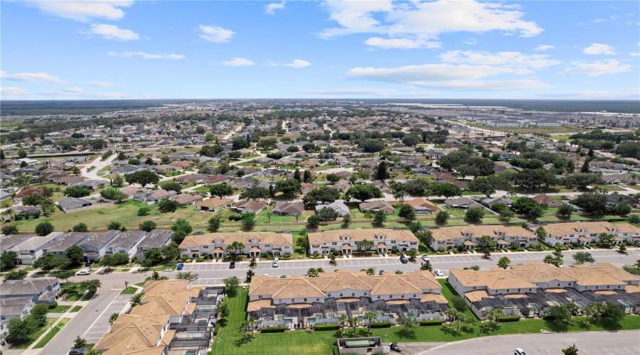 DAVENPORT, Florida 33896, 5 Bedrooms Bedrooms, ,4 BathroomsBathrooms,Residential,For Sale,MOON VALLEY,0,MFRO6307337