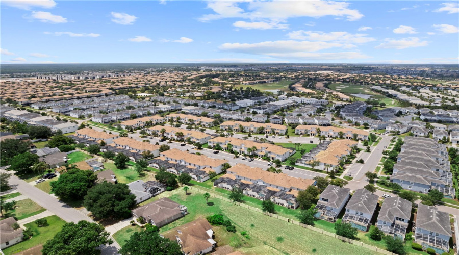 DAVENPORT, Florida 33896, 5 Bedrooms Bedrooms, ,4 BathroomsBathrooms,Residential,For Sale,MOON VALLEY,0,MFRO6307337